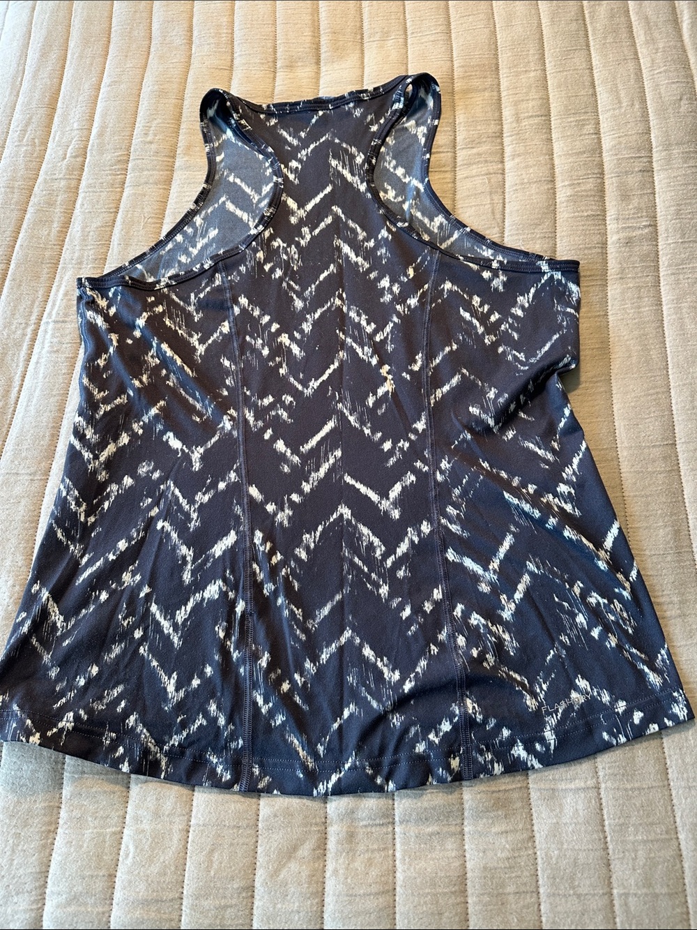 The North Face Navy and White Chevron Print Racerback Tank, sz L - Picture 7 of 10